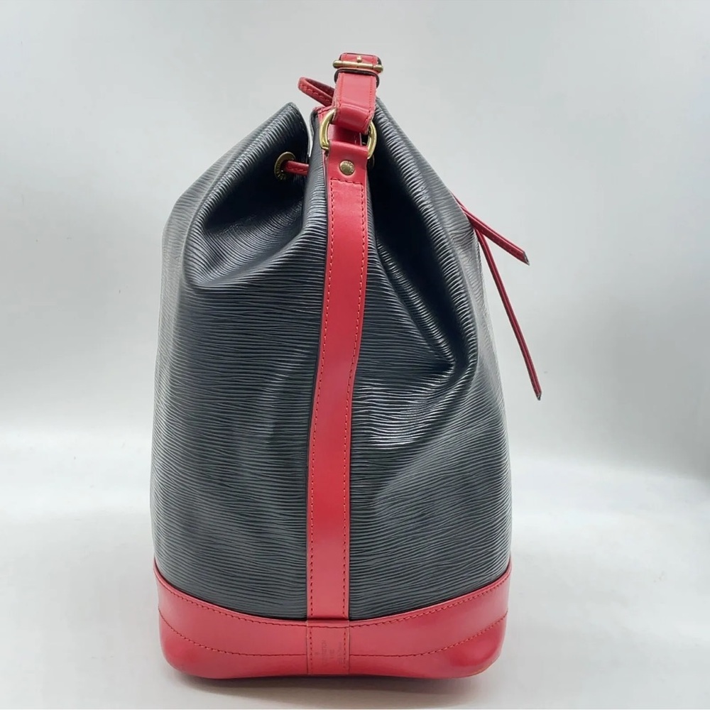 SALE Authentic  Louis Vuitton Epi Noe Noir Red Bicolor Shoulder bag EUC - Picture 8 of 16